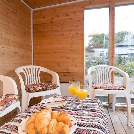 Pass The Keys Comfortable Stone Built Cottage In Menai Bridge Dış mekan fotoğraf